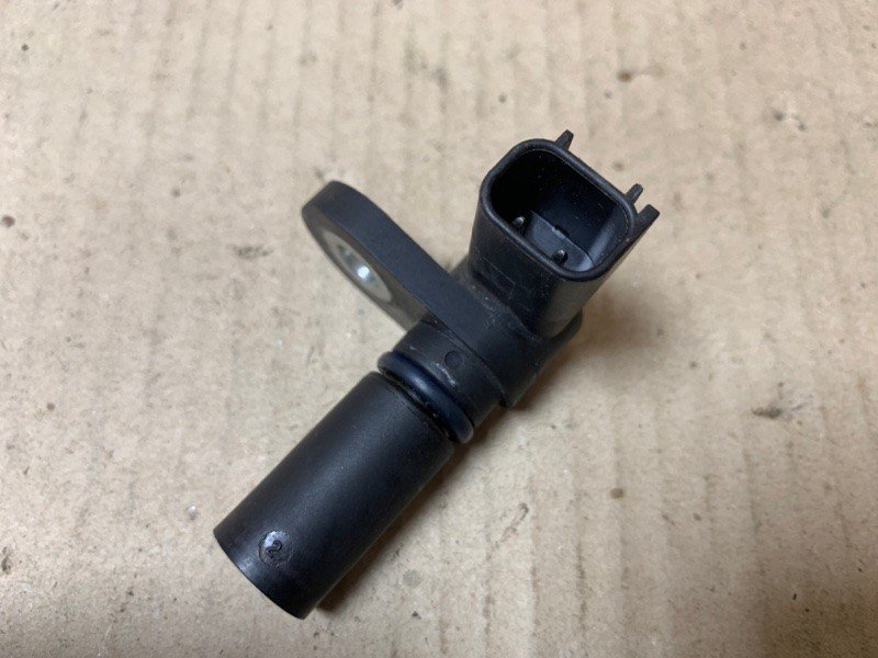 Датчик положення распредвала MAZDA MPV 99-06 GY07-18-230 — 4