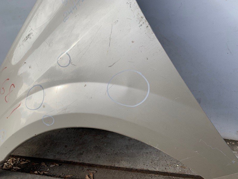 Крило переднє ліве MAZDA MPV 99-06 LC62-52-211C — 5