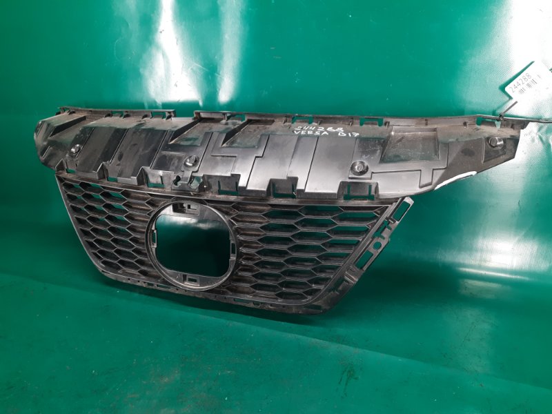Решітка радіатора NISSAN VERSA  19- 62310-5EF1A — 4