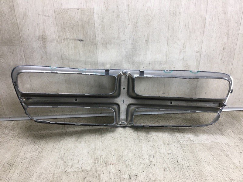 Решітка радіатора DODGE CHARGER 11-15 68092602AA — 4