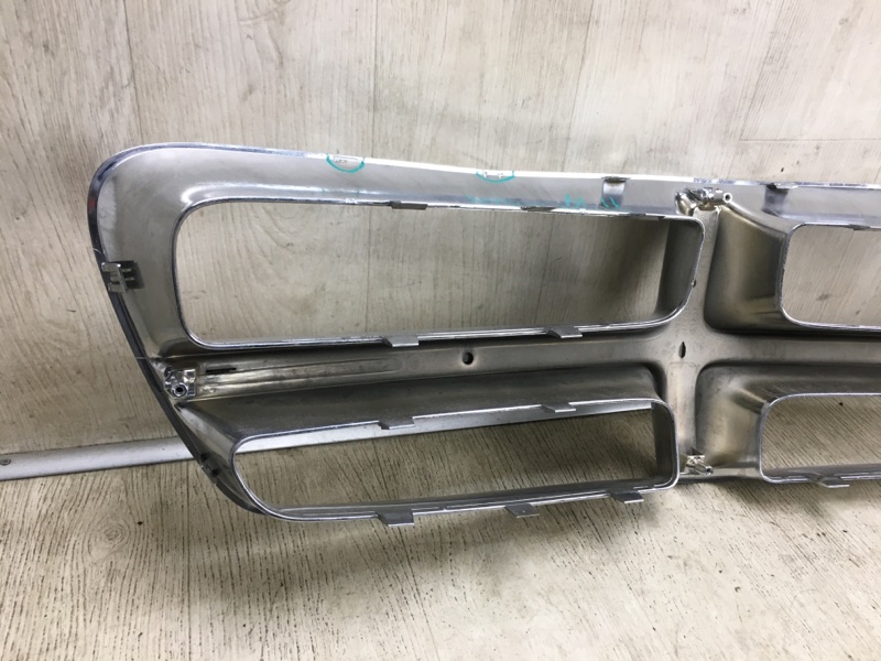Решітка радіатора DODGE CHARGER 11-15 68092602AA — 5