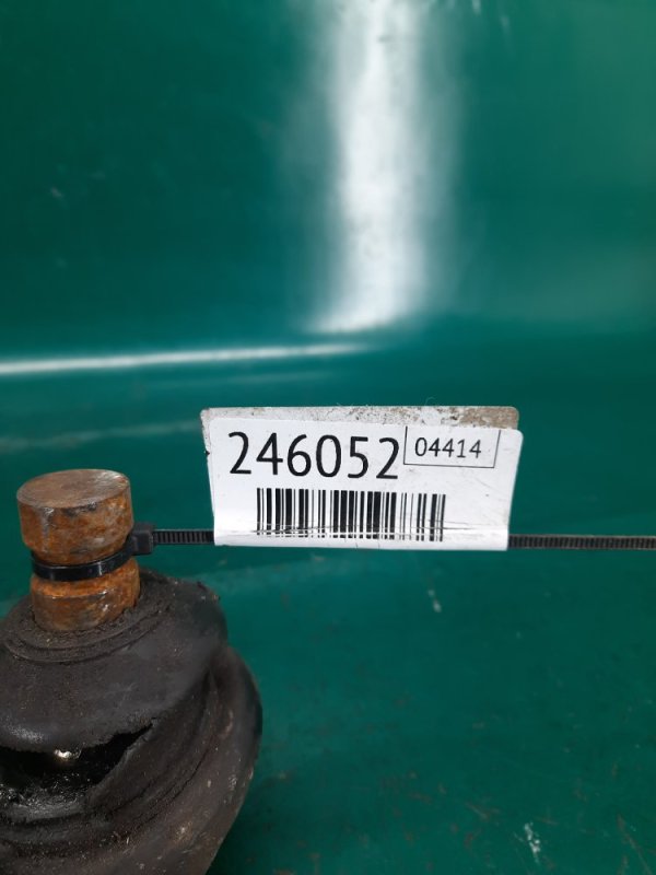 Важіль передньої підвіски нижній лівий MITSUBISHI ENDEAVOR 03-11 MR589421 — 2