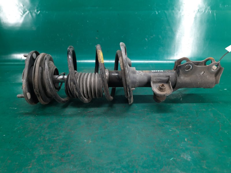 Амортизатор передній лівий SCION XB 07-15 48520-80127 — 5