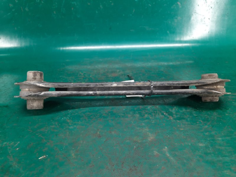 Важіль задньої підвіски поперечний AUDI A3 (8V) 12–17 5Q0 501 529 C — 3