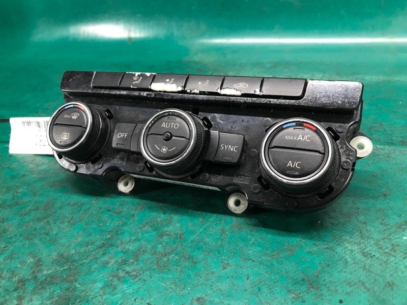 Блок керування піччю VOLKSWAGEN PASSAT B8 14- 561 907 044 AN IKY — 5
