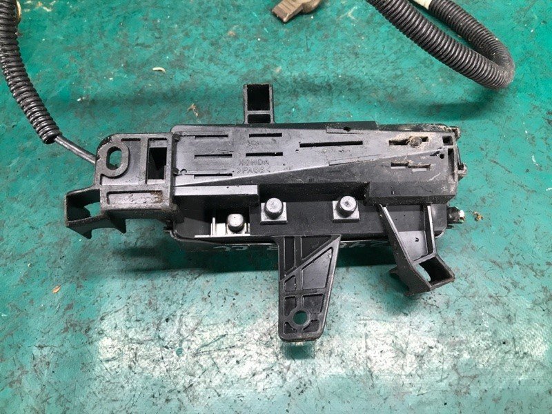 Клема акумулятора ACURA CL 97-03 32410-SY8-A11 — 4