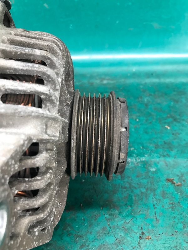 Генератор KIA MAGENTIS 05–10 37300-25201 — 4
