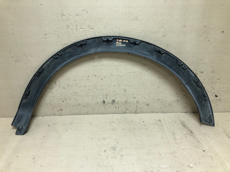 Накладка крила (розширювач арки) передня ліва FORD F-150 2004–08 4L3Z-16039-BAA — 4