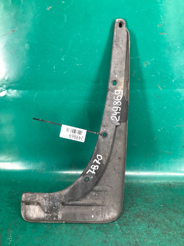Бризговик передній лівий TOYOTA RAV4 00-05 76622-42070 — 4