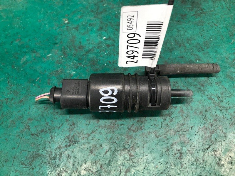 Насос омивача скла MERCEDES CLK-CLASS 209 02-10 A 221 869 01 21 — 3