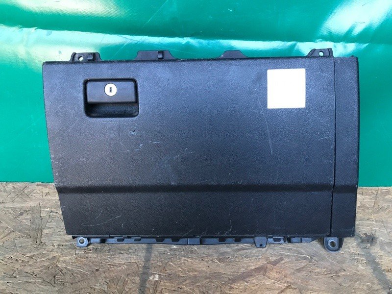Бардачок TOYOTA LAND CRUISER PRADO 150 09-17 55550-60210-C0