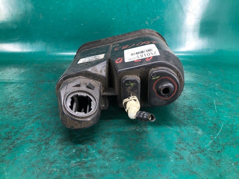 Абсорбер паливний JEEP GRAND CHEROKEE 11-22 4593884AG — 4