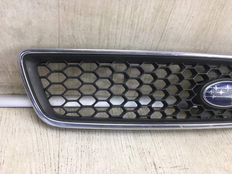 Решітка радіатора SUBARU LEGACY 98-03 BH/BE 91121AE230 — 4