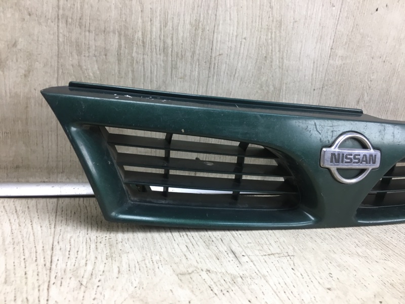 Решітка радіатора NISSAN ALMERA 95-00 62310-0N000 — 2