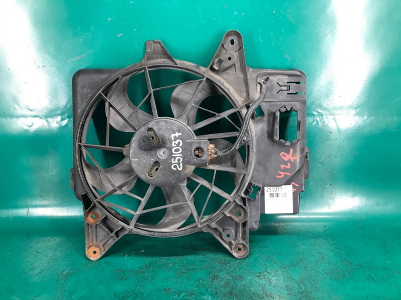 Дифузор вентилятора основного радіатора правий MAZDA TRIBUTE 00-07 AJ05-15-025F — 4