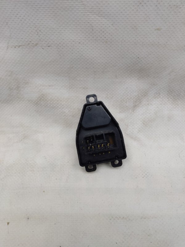 Блок керування дзеркалами MAZDA 626 GF 97-02 GE4T-66-600 — 2