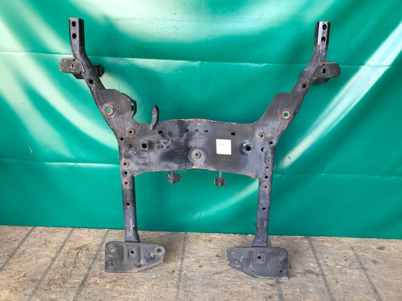 Балка передньої підвіски MINI COOPER S CLUBMAN R55 05-14 31 11 6 772 229