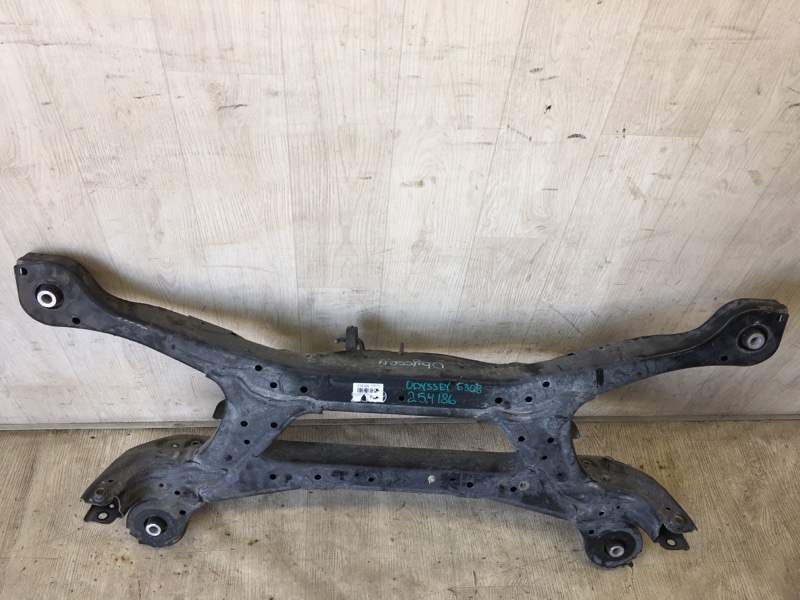 Балка задньої підвіски HONDA ODYSSEY 11-17 50300-TK8-A01 — 2