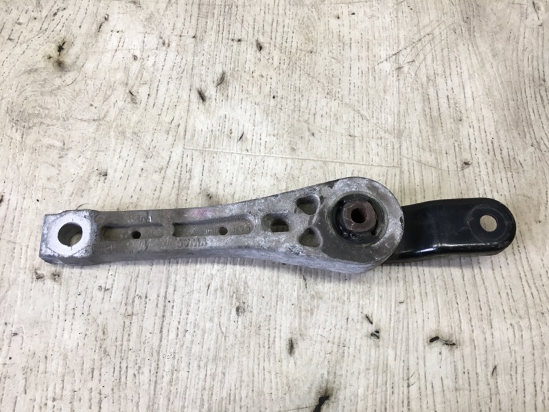 Подушка двигуна нижня VOLKSWAGEN PASSAT B7 11-15 1K0199855BF — 2