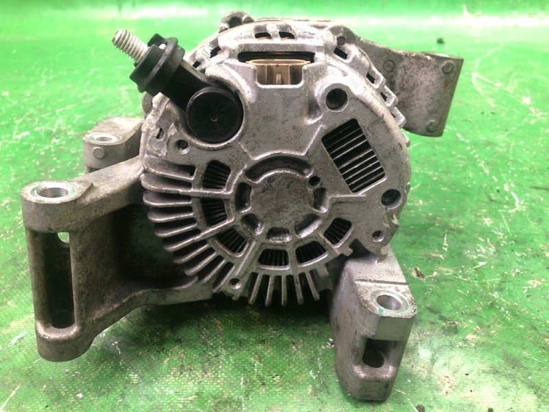 Генератор MAZDA 3 BL 09-13 LF8J-18-300 — 4