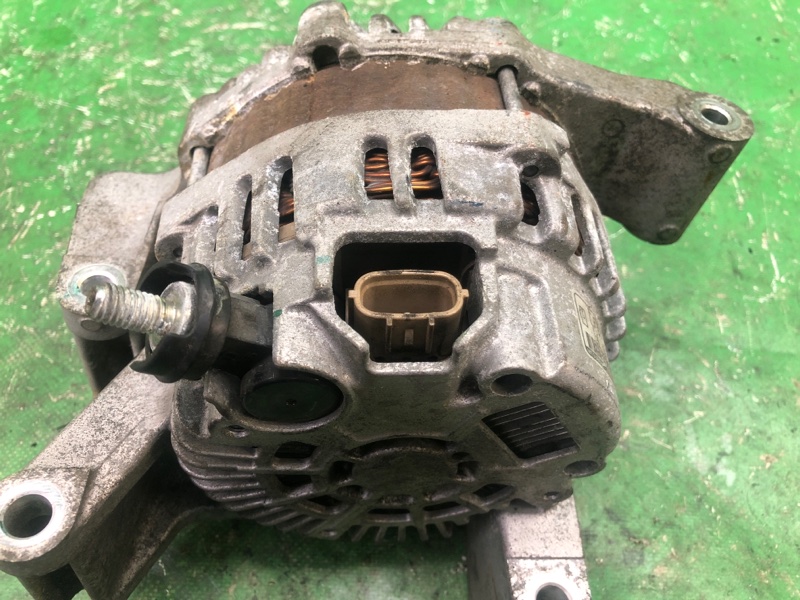 Генератор MAZDA 3 BL 09-13 LF8J-18-300 — 5