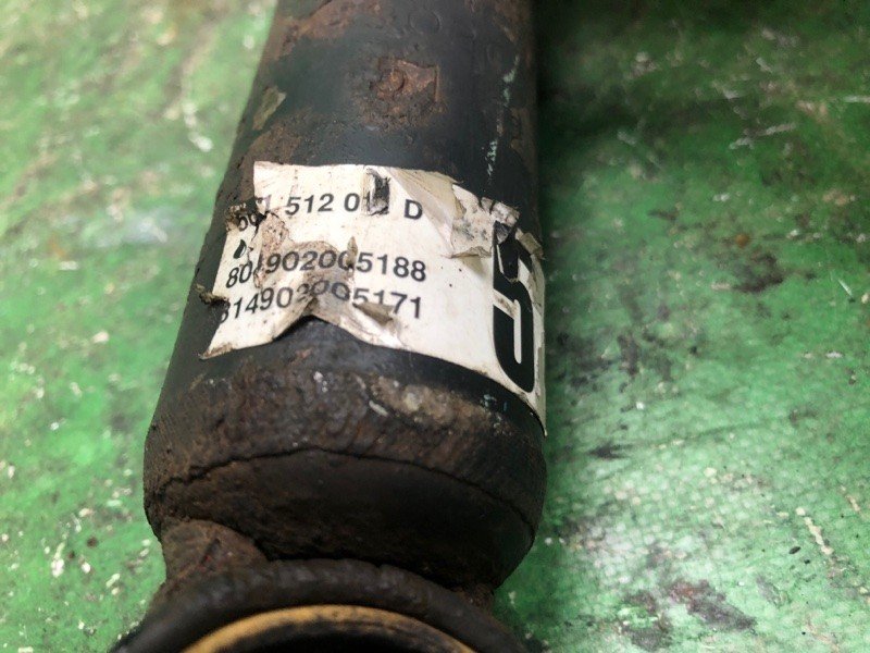 Амортизатор задній VOLKSWAGEN PASSAT B7 11-15 561513049D — 2