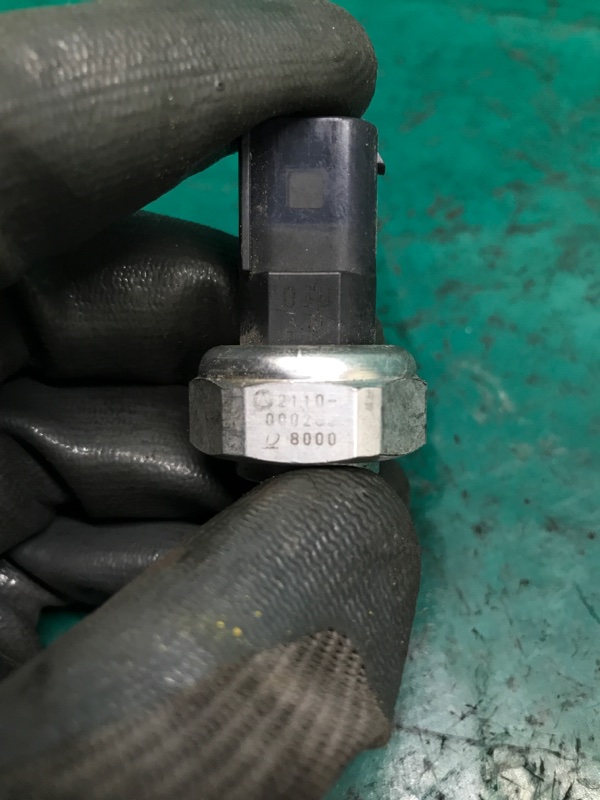 Датчик тиску кондиціонера INFINITI QX30 16-20 92136-5DA0A — 5