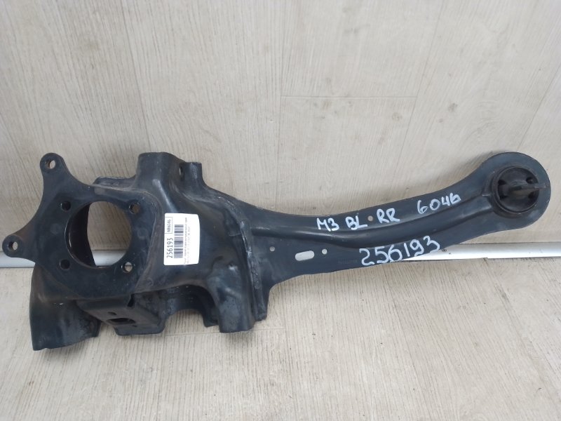 Важіль задньої підвіски поздовжній правий MAZDA 3 BL 09-13 BBM4-28-200B