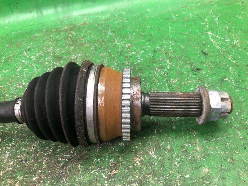 Привід передній лівий MITSUBISHI GALANT 03-12 MR580361 — 3