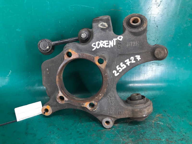 Цапфа задня права KIA SORENTO XM 09-14 527202P000