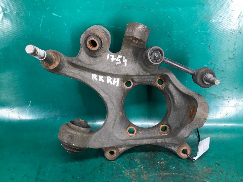 Цапфа задня права KIA SORENTO XM 09-14 527202P000 — 2