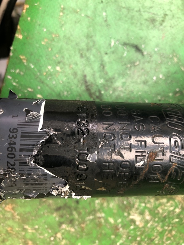Амортизатор передній правий HYUNDAI SONATA NF 04-10 54611-3K040 — 5