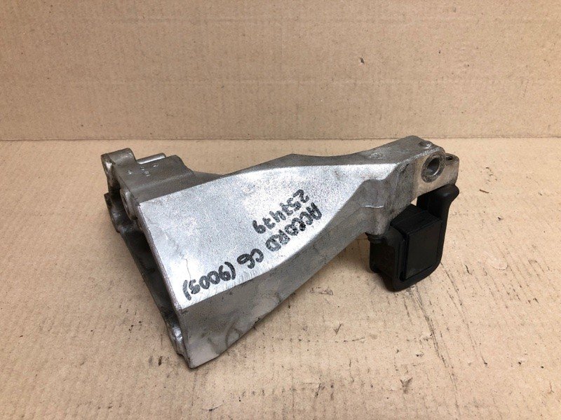 Кронштейн/кріплення двигуна заднє HONDA ACCORD CG 97-02 50827-S87-A81 — 3
