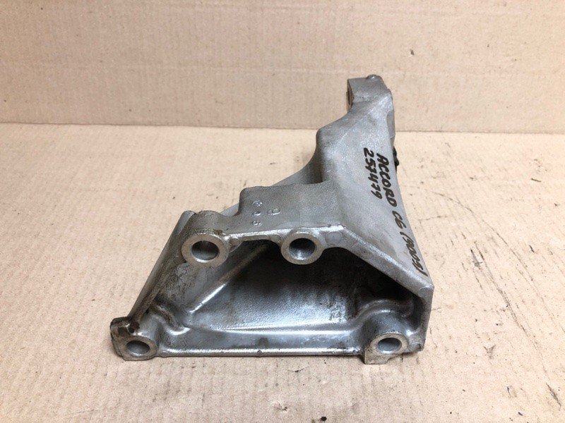 Кронштейн/кріплення двигуна заднє HONDA ACCORD CG 97-02 50827-S87-A81 — 4