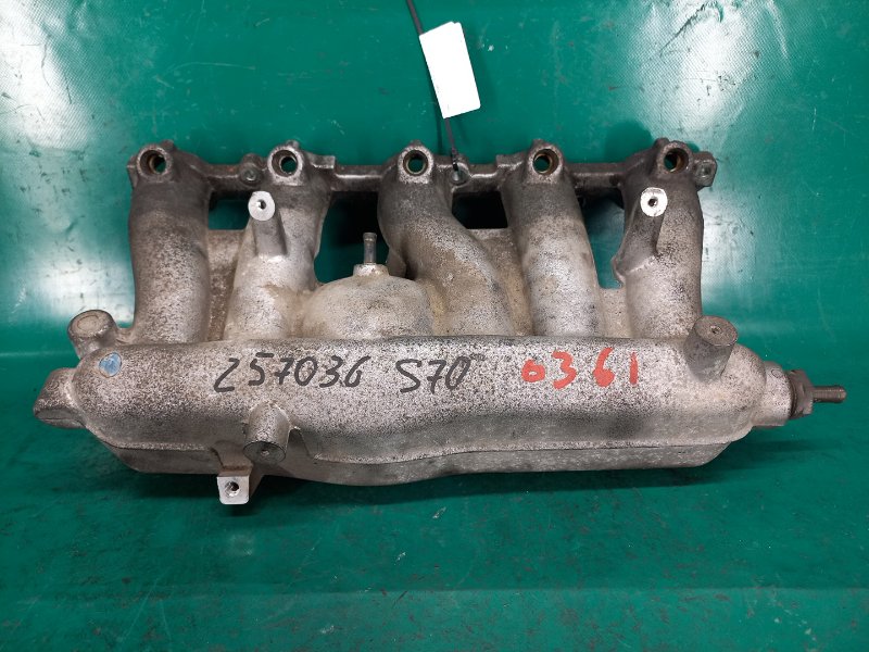 Колектор впускний VOLVO S70 97-00 9471663