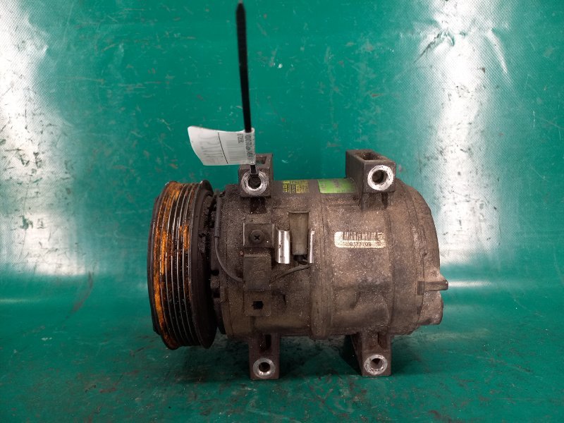 Компресор кондиціонера VOLVO S70 97-00 8708581