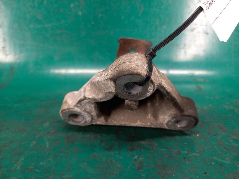 Кронштейн/кріплення двигуна заднє VOLVO S70 97-00 9186828 — 3