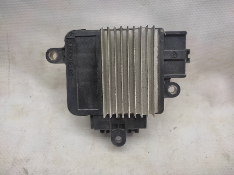 Блок керування вентилятором радіатора LEXUS GS350 GS300 05-11 89257-30070 — 2