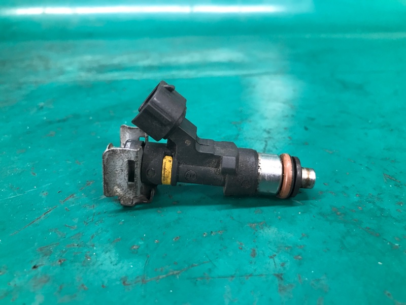 Форсунка паливна INFINITI M35/M45 04-10 16600-CD70A — 4
