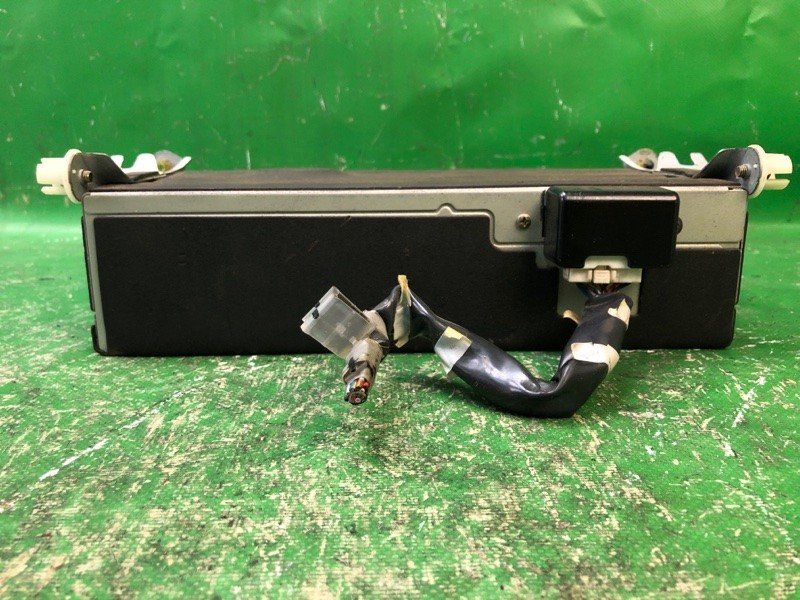 CD-чейнджер LEXUS ES300 96-01 8627533040 — 4