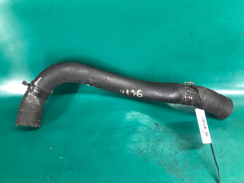 Патрубок системи охолодження LEXUS IS300 99-05 16572-46290 — 2