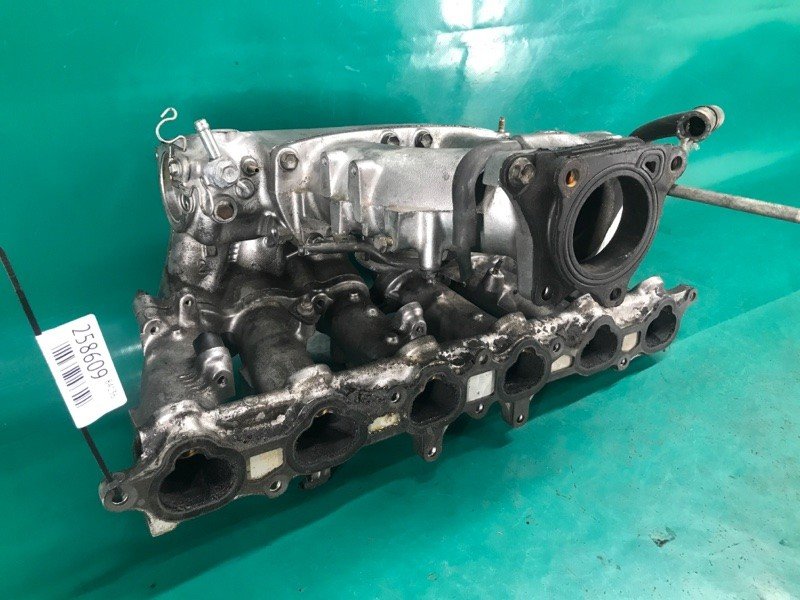 Колектор впускний LEXUS IS300 99-05 17109-46091 — 5