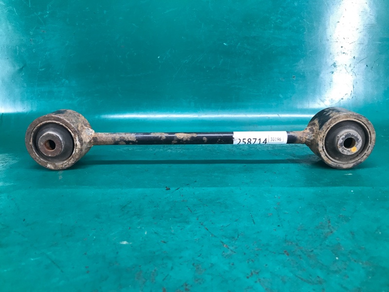 Важіль задньої підвіски поздовжній лівий TOYOTA LAND CRUISER PRADO 150 09-17 48710-60160