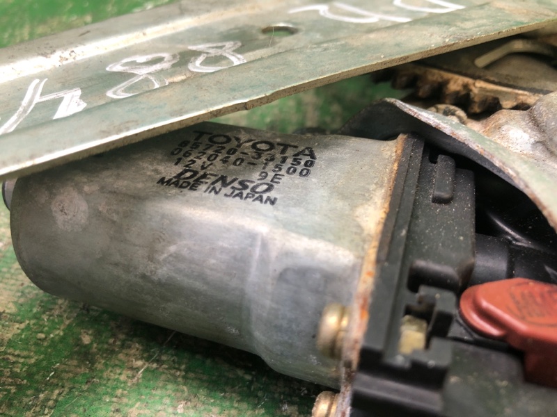 Склопідйомник задній правий LEXUS ES300 ES330 01-06 6980333040 — 4
