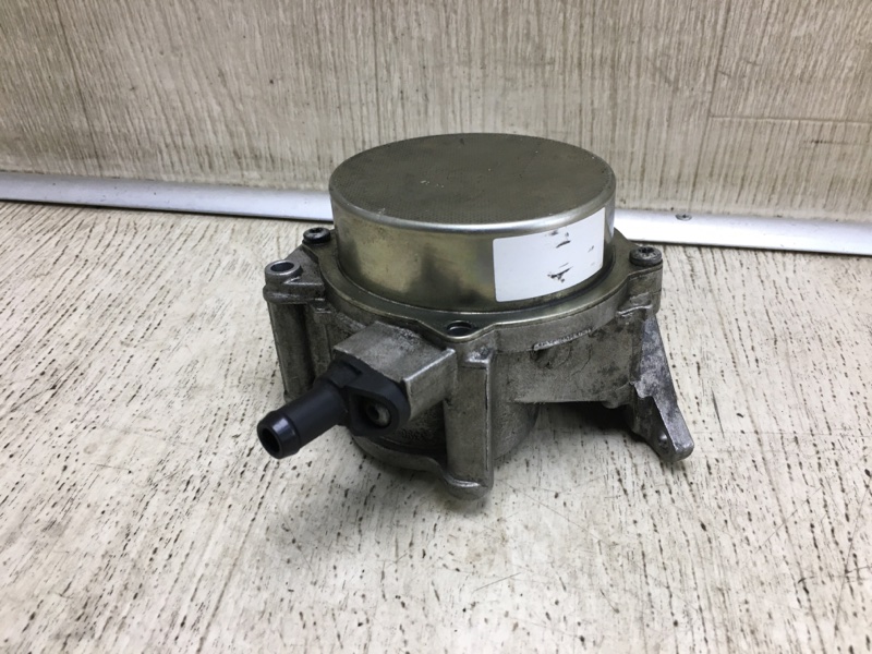 Вакуумний насос VOLKSWAGEN PASSAT CC 12-18 06H145100AD — 3