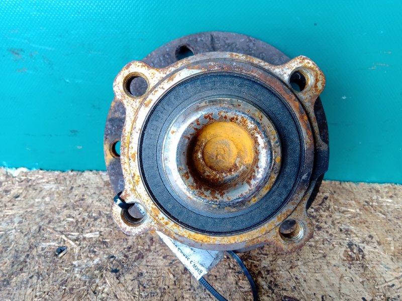 Маточина колеса передня ліва BMW 5 SERIES (E60/E61) 03-10 31 22 6 765 601 — 3