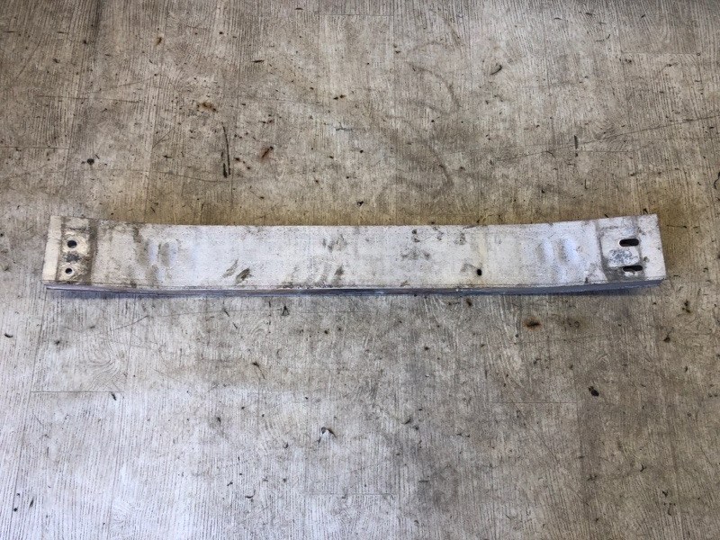Підсилювач переднього бампера TOYOTA MATRIX 08-14 5202102160 — 3