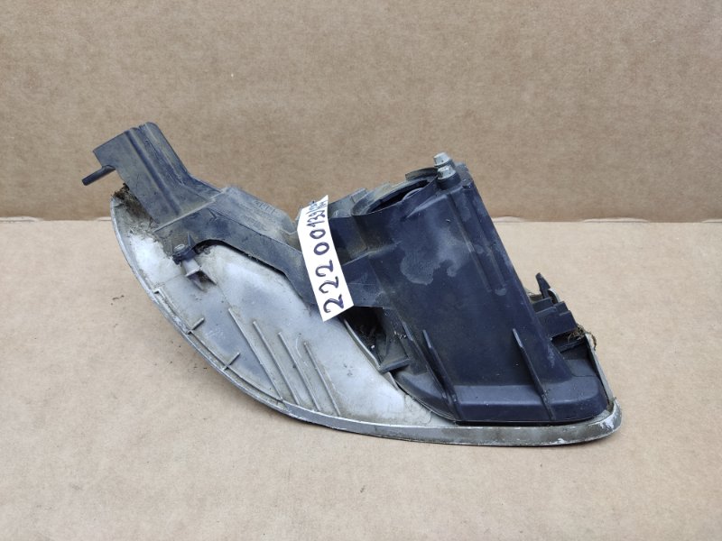 Протитуманна фара права NISSAN MAXIMA A33 00-06 26150-5Y526 — 2