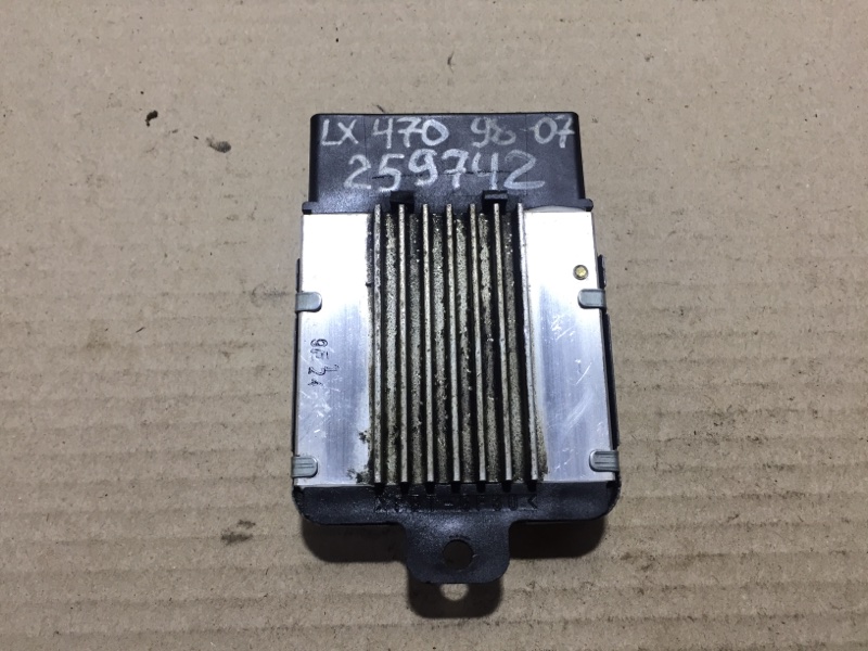 Блок електронний LEXUS LX470 98-07 87165-60020 — 2