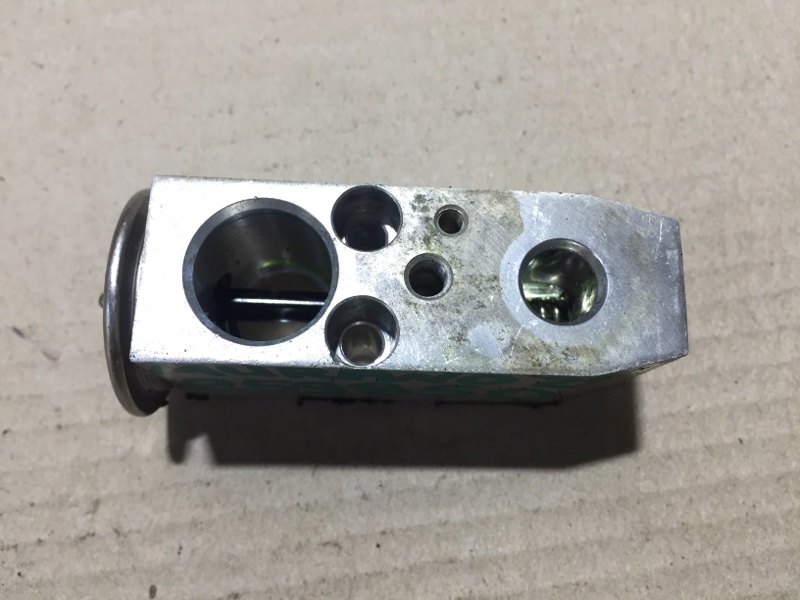Клапан кондиціонера NISSAN MURANO Z50 02-07 92200-9H205 — 3